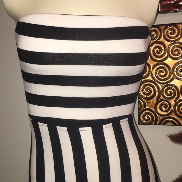 Mossimo - Picture 2 of 7